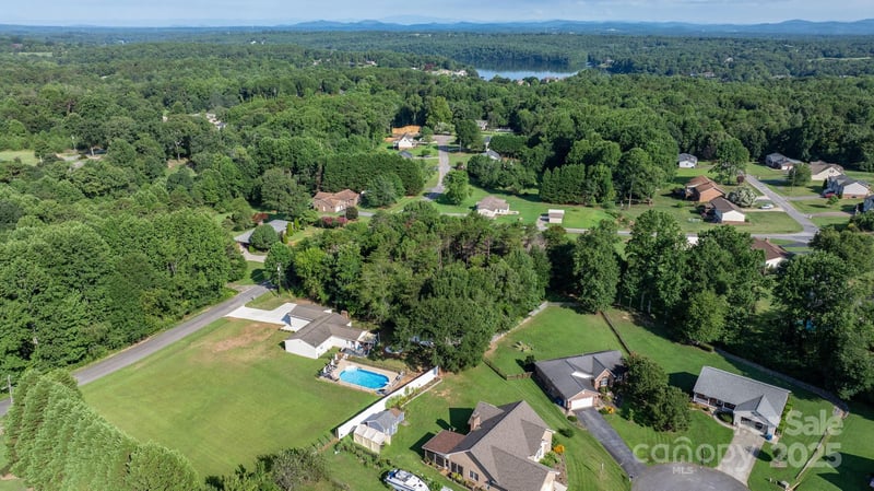 4660 33rd Street Dr, Hickory, NC 28601