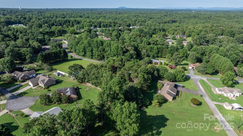 4660 33rd Street Dr, Hickory, NC 28601