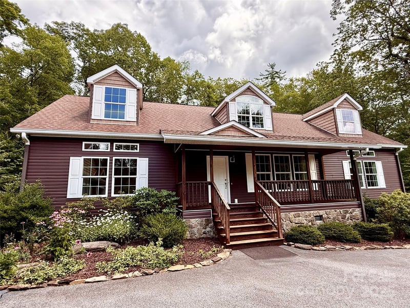 7230 Hideaway Ln, Newland, NC 28657