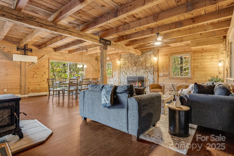 185 Blossom Rg, Leicester, NC 28748