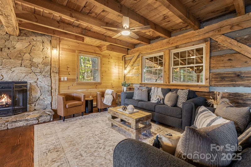 185 Blossom Rg, Leicester, NC 28748