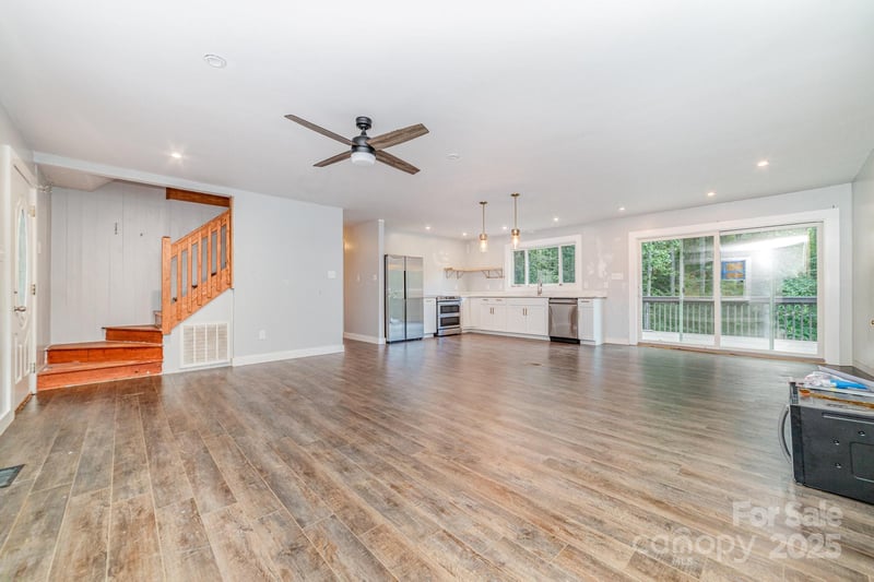 1490 Edisons Bright Way, Newton, NC 28658