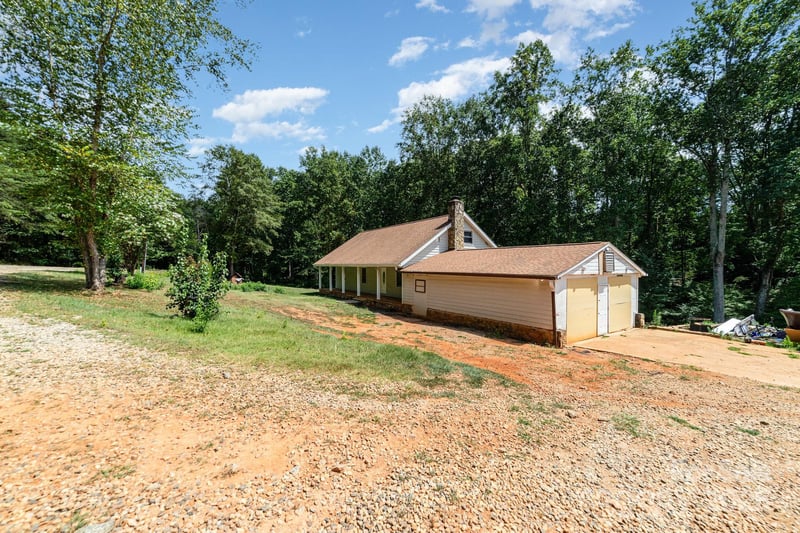 1490 Edisons Bright Way, Newton, NC 28658