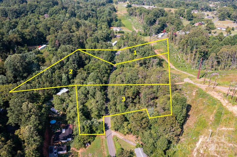 99999 Flynn Branch Rd #3, Asheville, NC 28804