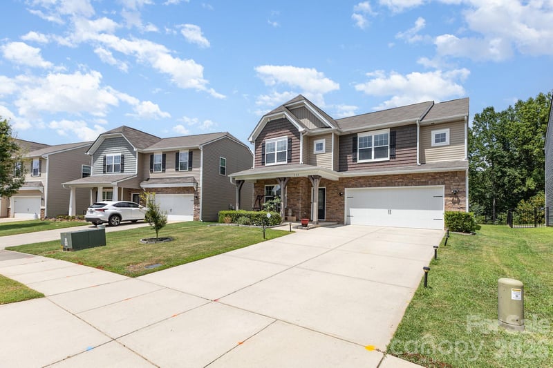 133 Lassen Ln, Mooresville, NC 28117