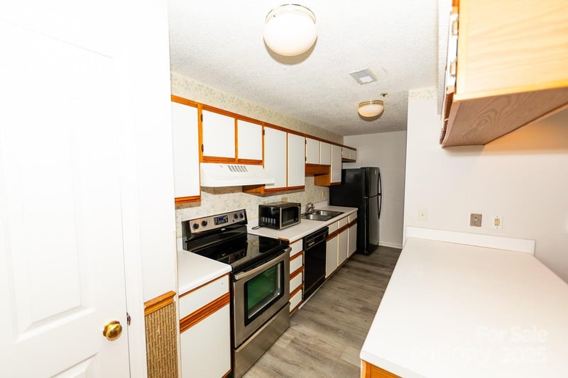 7330 Rose Terrace Ct, Charlotte, NC 28215