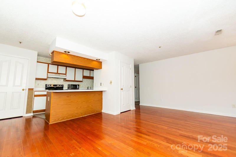 7330 Rose Terrace Ct, Charlotte, NC 28215