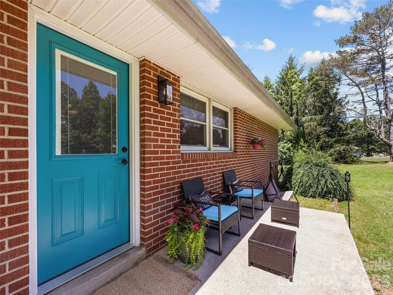 50 Baldwin Rd, Arden, NC 28704