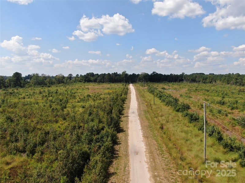 Porcelain Dr, Pembroke, NC 28372