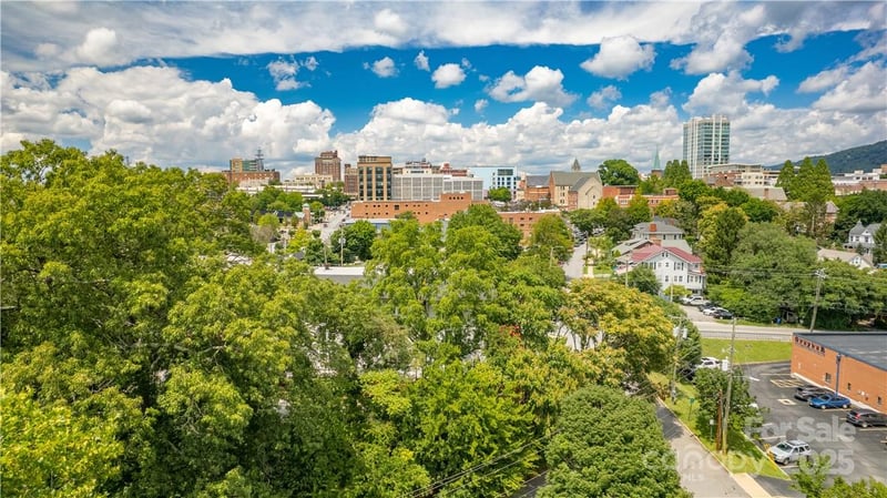 11 Collier Ave, Asheville, NC 28801