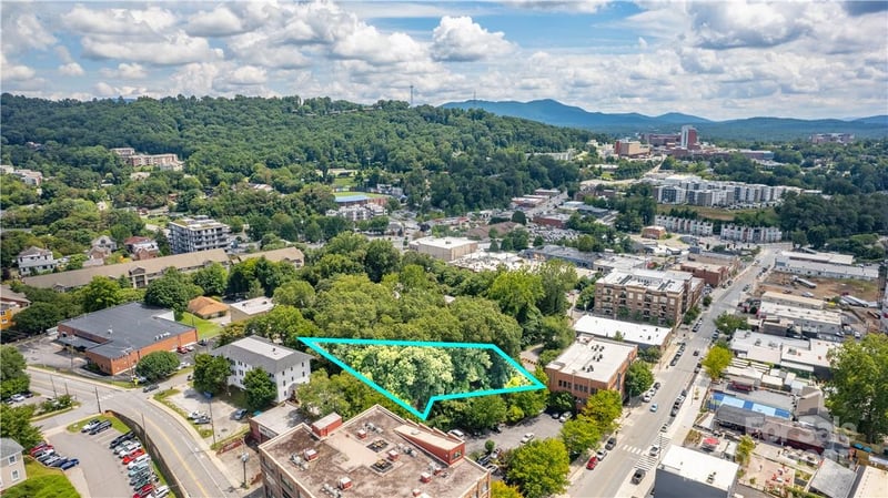 11 Collier Ave, Asheville, NC 28801