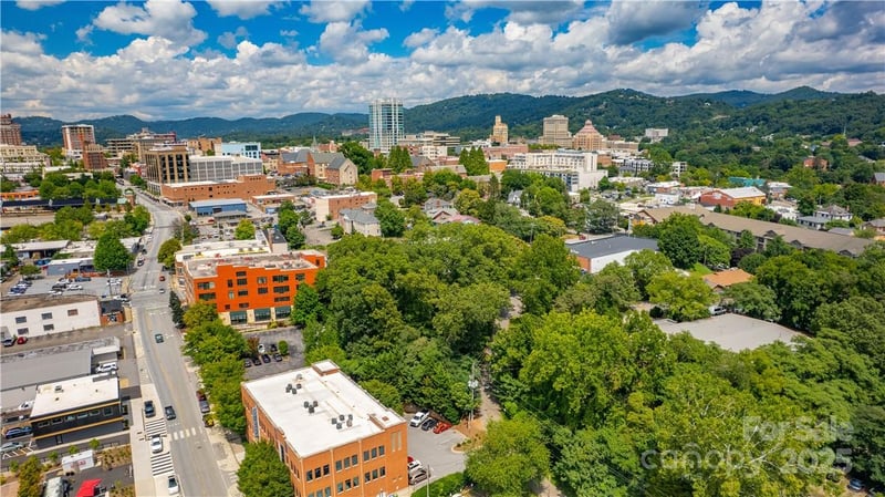 11 Collier Ave, Asheville, NC 28801