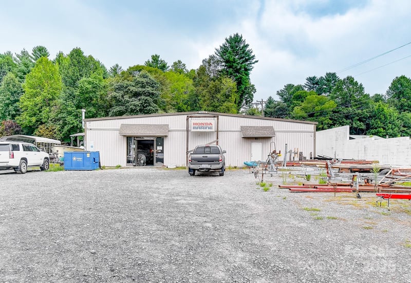 19-21 Upper Glade Creek Rd, Pisgah Forest, NC 28768