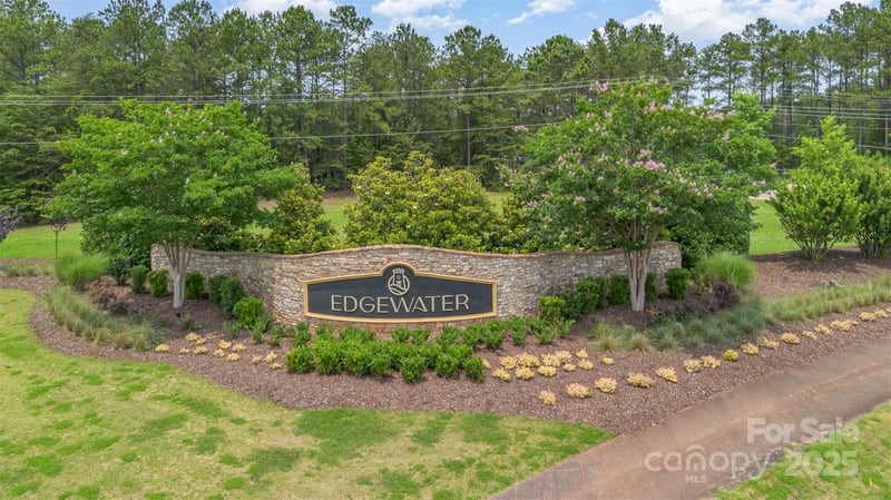 10336 Lakeshore Dr, Lancaster, SC 29720