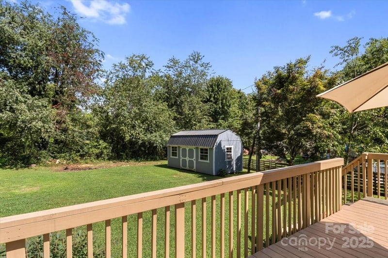 132 Bailey Mountain Rd, Mars Hill, NC 28754