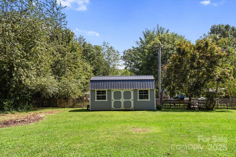 132 Bailey Mountain Rd, Mars Hill, NC 28754