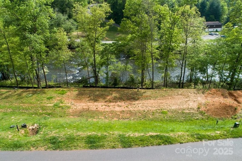 316 River Club Dr #3, Cullowhee, NC 28723