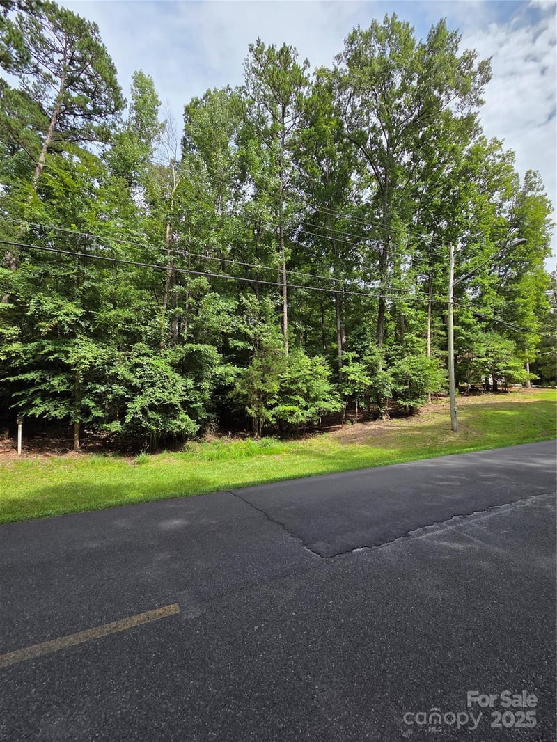 242 Creswell Rd, Mount Gilead, NC 27306