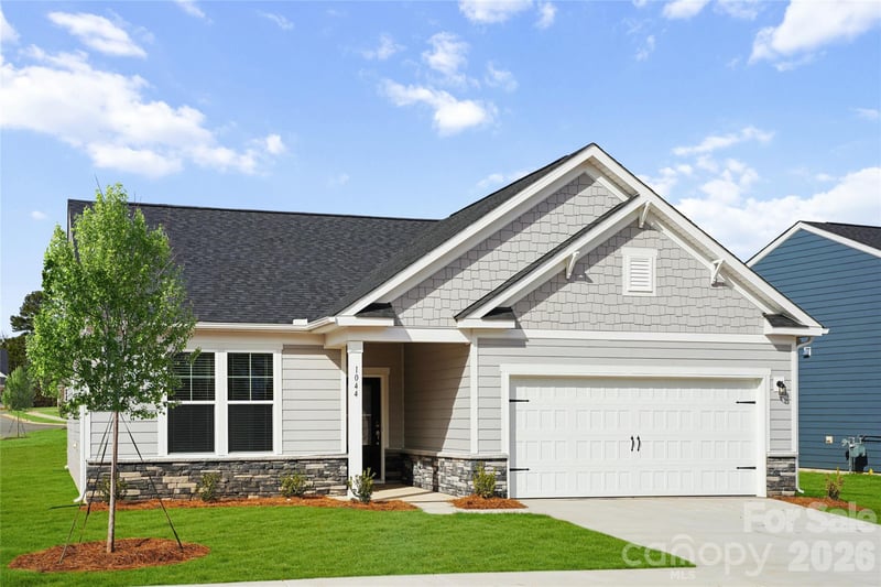 1044 Arundle Rd, Sherrills Ford, NC 28673