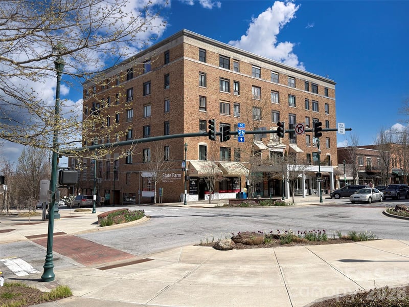 538 Main St #305-308, Hendersonville, NC 28792