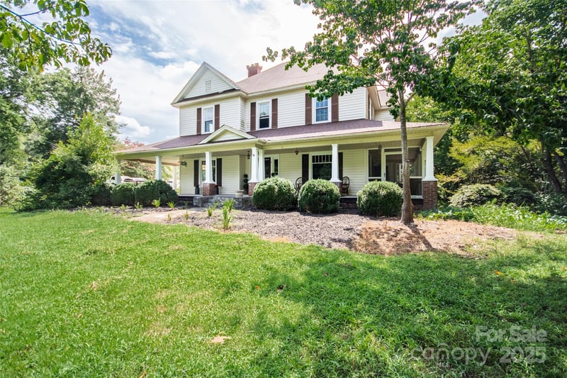 10245 Cool Springs Rd, Woodleaf, NC 27054