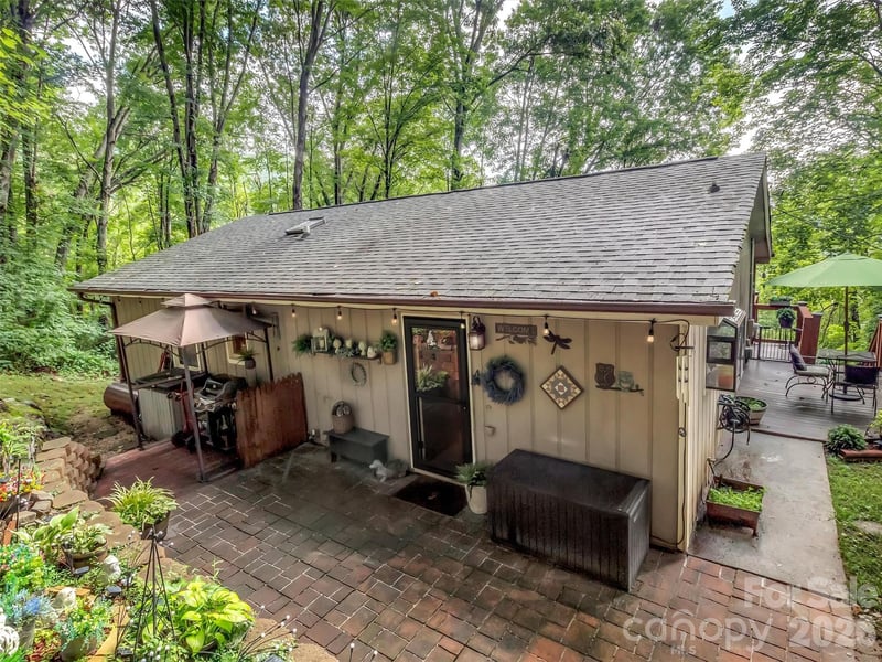 346 Wendy Way, Clyde, NC 28721