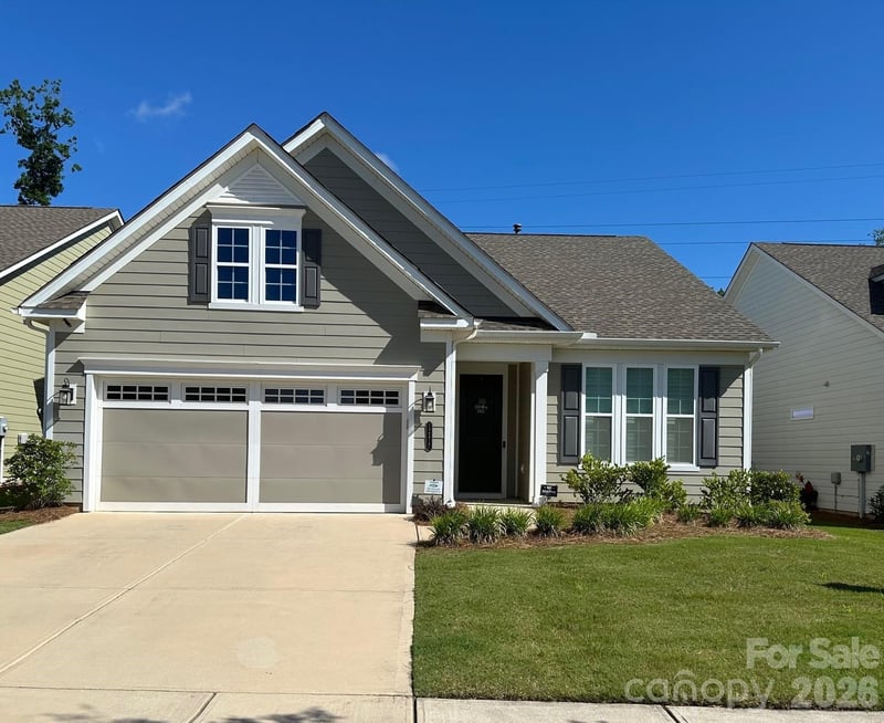 12417 Old Iron Ln, Charlotte, NC 28215