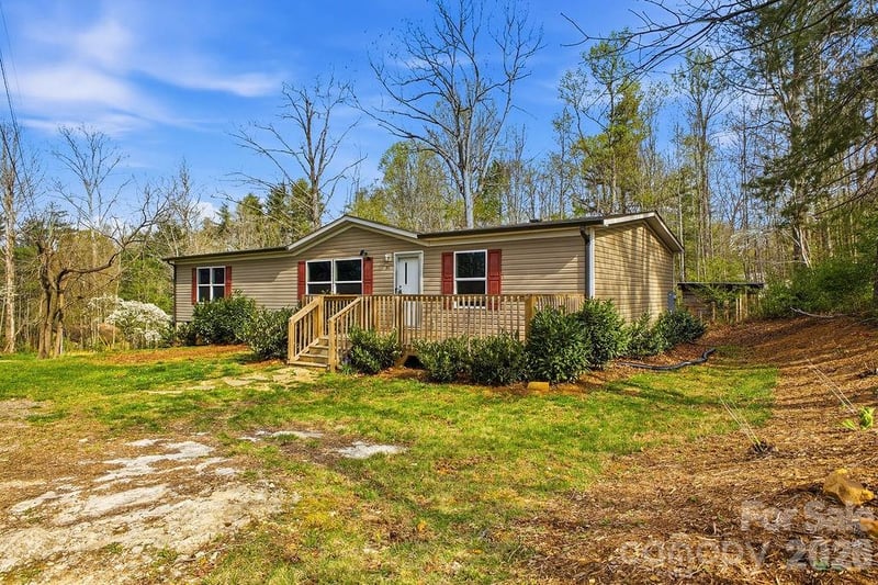 31 Mcgee Hill Rd, Fairview, NC 28730