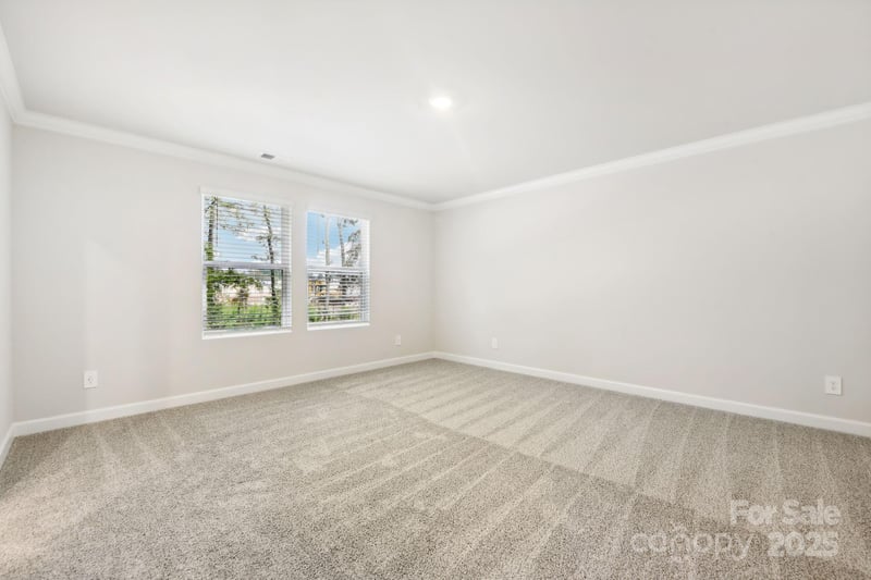 1428 Wildflower St, Newton, NC 28658
