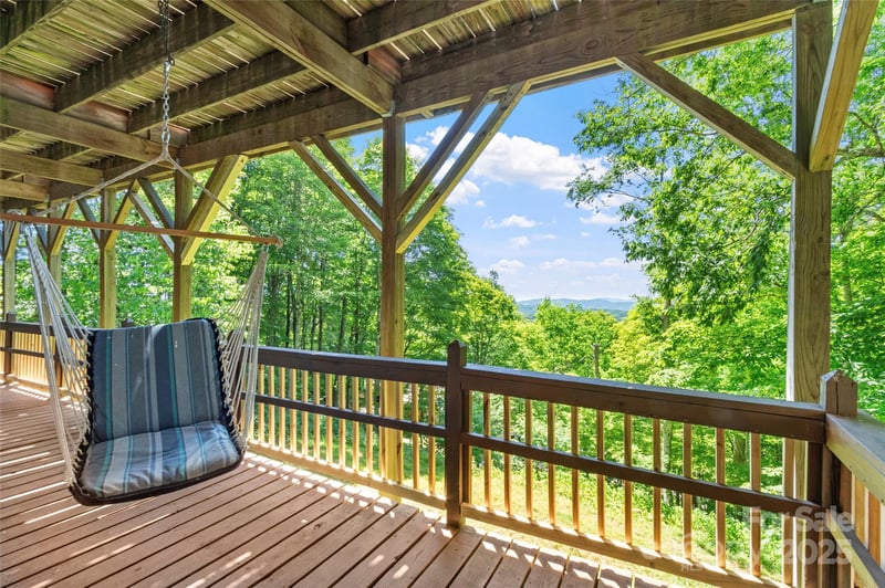 894 Mckinney Gap Dr, Mars Hill, NC 28754