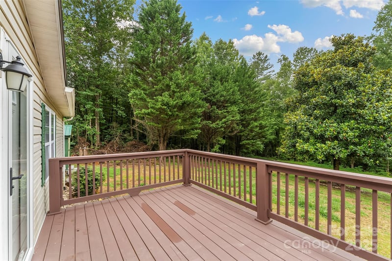 2236 Sisue St, Morganton, NC 28655