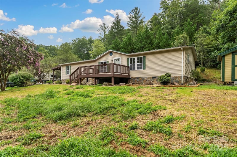 2236 Sisue St, Morganton, NC 28655