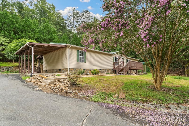 2236 Sisue St, Morganton, NC 28655