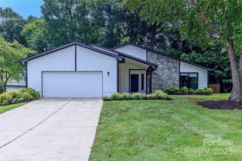 4020 Bon Rea Dr, Charlotte, NC 28226
