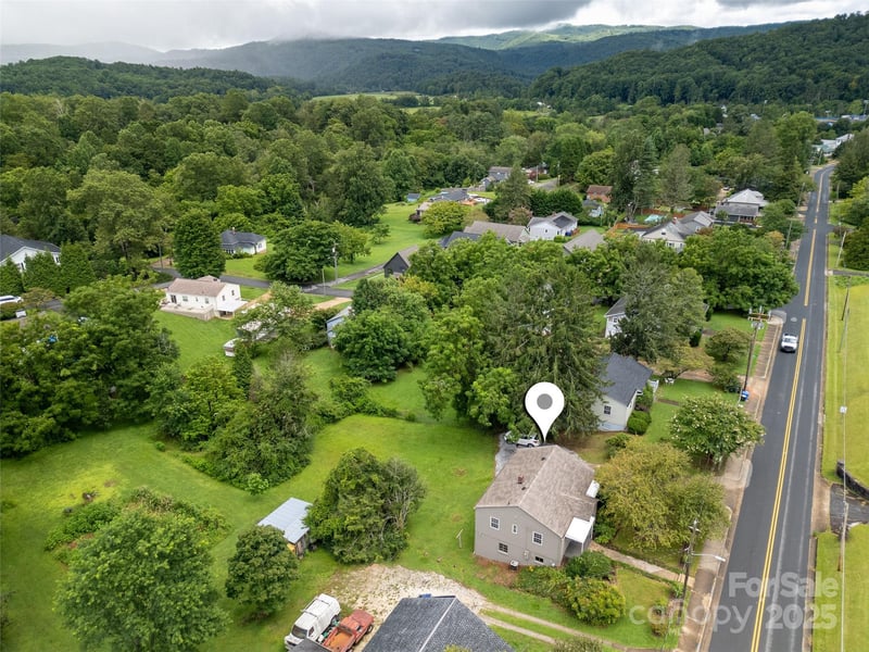 255 North Country Club Rd, Brevard, NC 28712