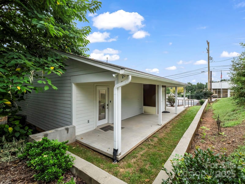 147 Court St, Rutherfordton, NC 28139