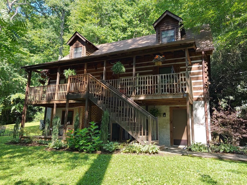 48 Buck Ridge Rd, Fairview, NC 28730