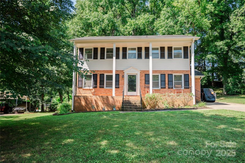 427 Willow Rd, Salisbury, NC 28147