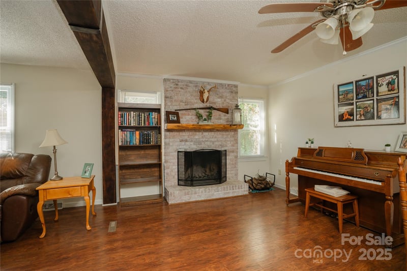 427 Willow Rd, Salisbury, NC 28147