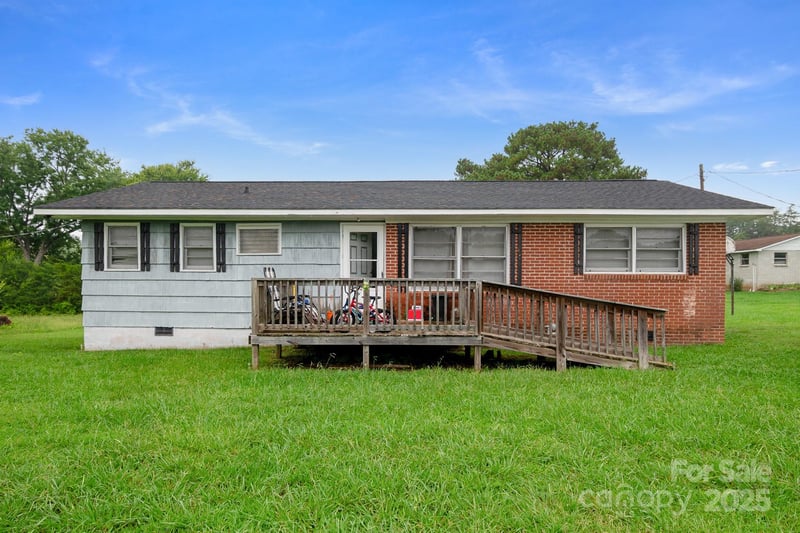 940 End Rd, Chester, SC 29706
