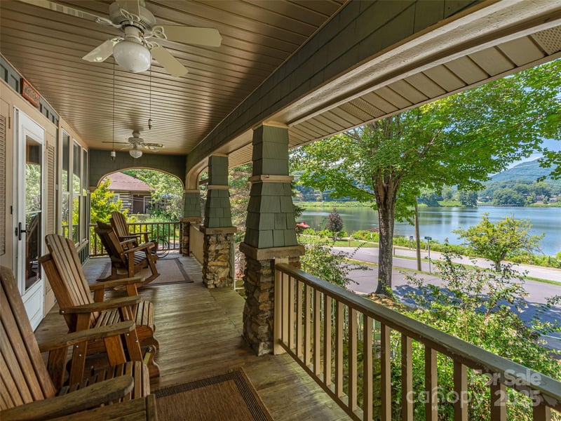 213 Chapel Dr, Lake Junaluska, NC 28745