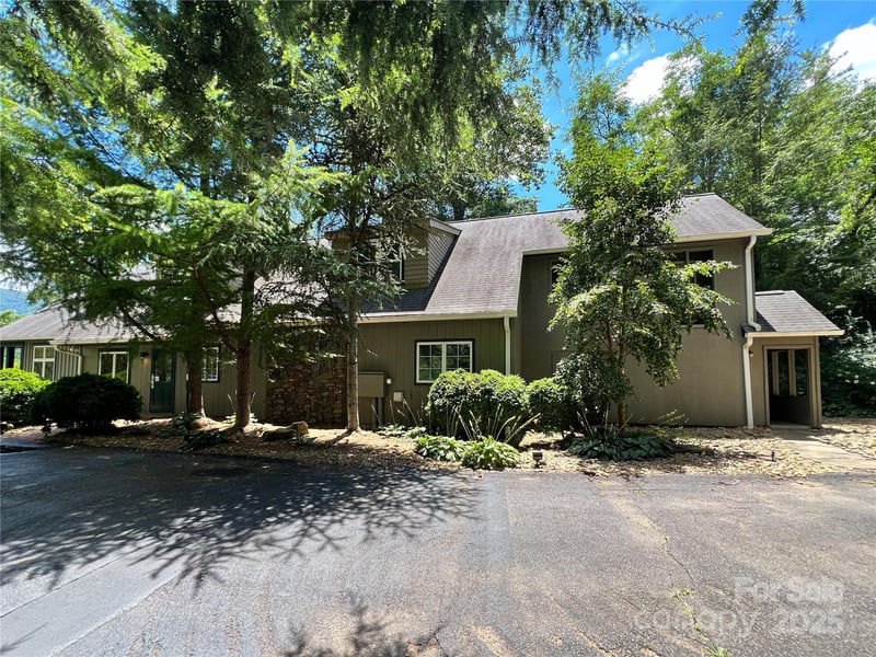 1275 Tunnel Rd, Asheville, NC 28805