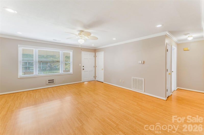 102 Boyd Dr #5C, Flat Rock, NC 28731