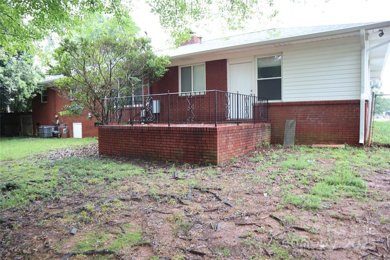 1703 Tyvola Rd, Charlotte, NC 28210