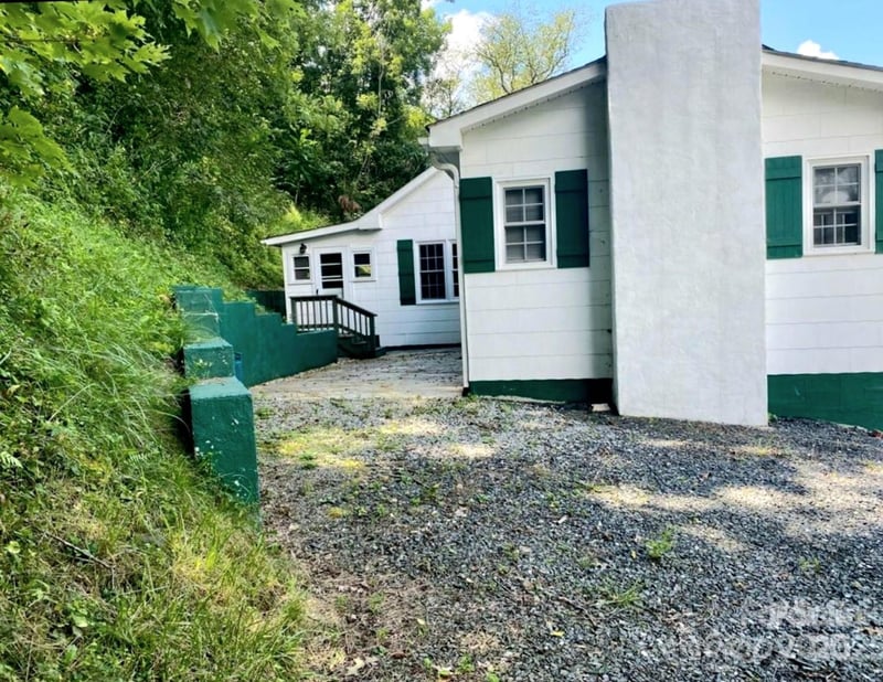 1294 Cane Creek Rd, Bakersville, NC 28705