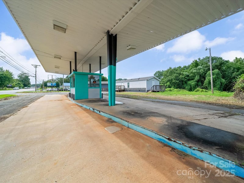 1168 Main St, Forest City, NC 28043