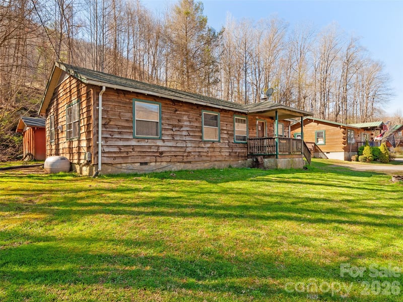 1361 - 1369 Soco Rd, Maggie Valley, NC 28751