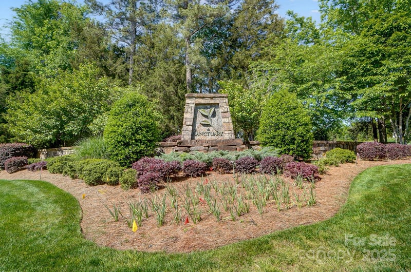 10629 Island Point Rd, Charlotte, NC 28278