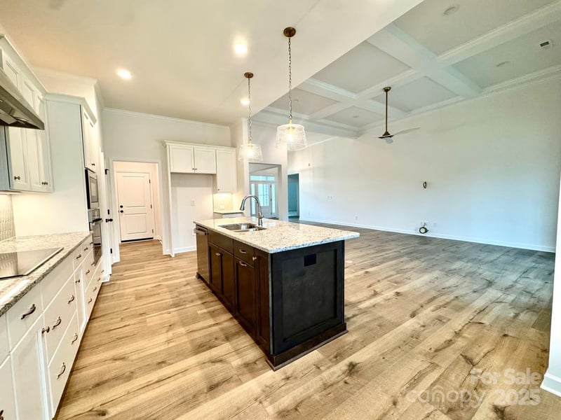 6907 Glen Abbey Ln, Mount Pleasant, NC 28124