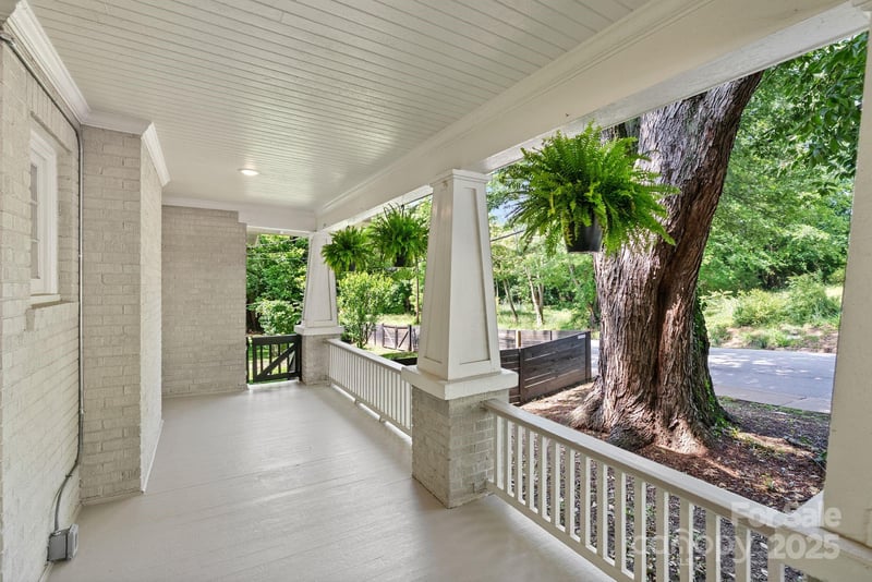 140 Pennsylvania Ave, Asheville, NC 28806